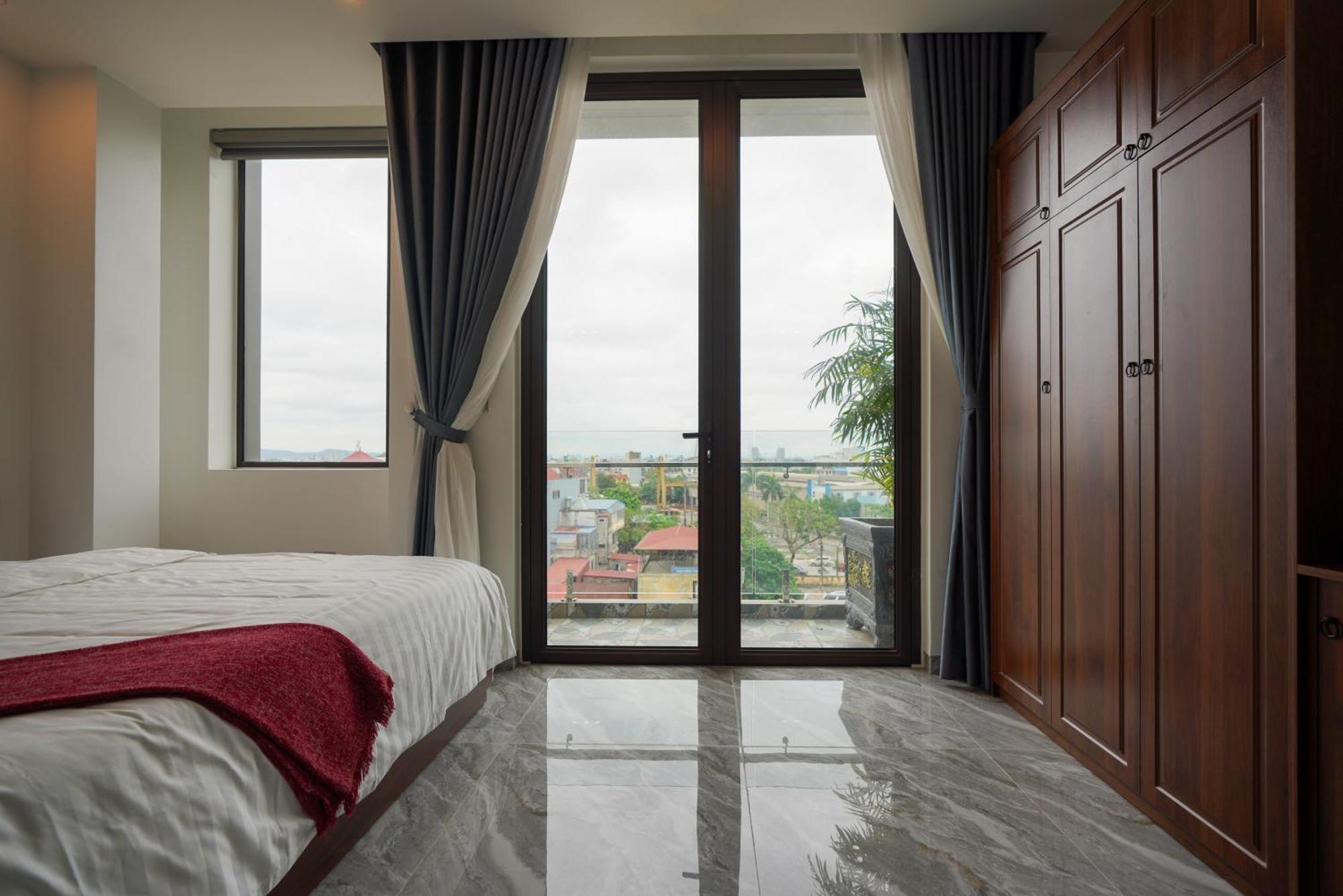 Golden Joy Hotel & Apartment Хайфон Экстерьер фото