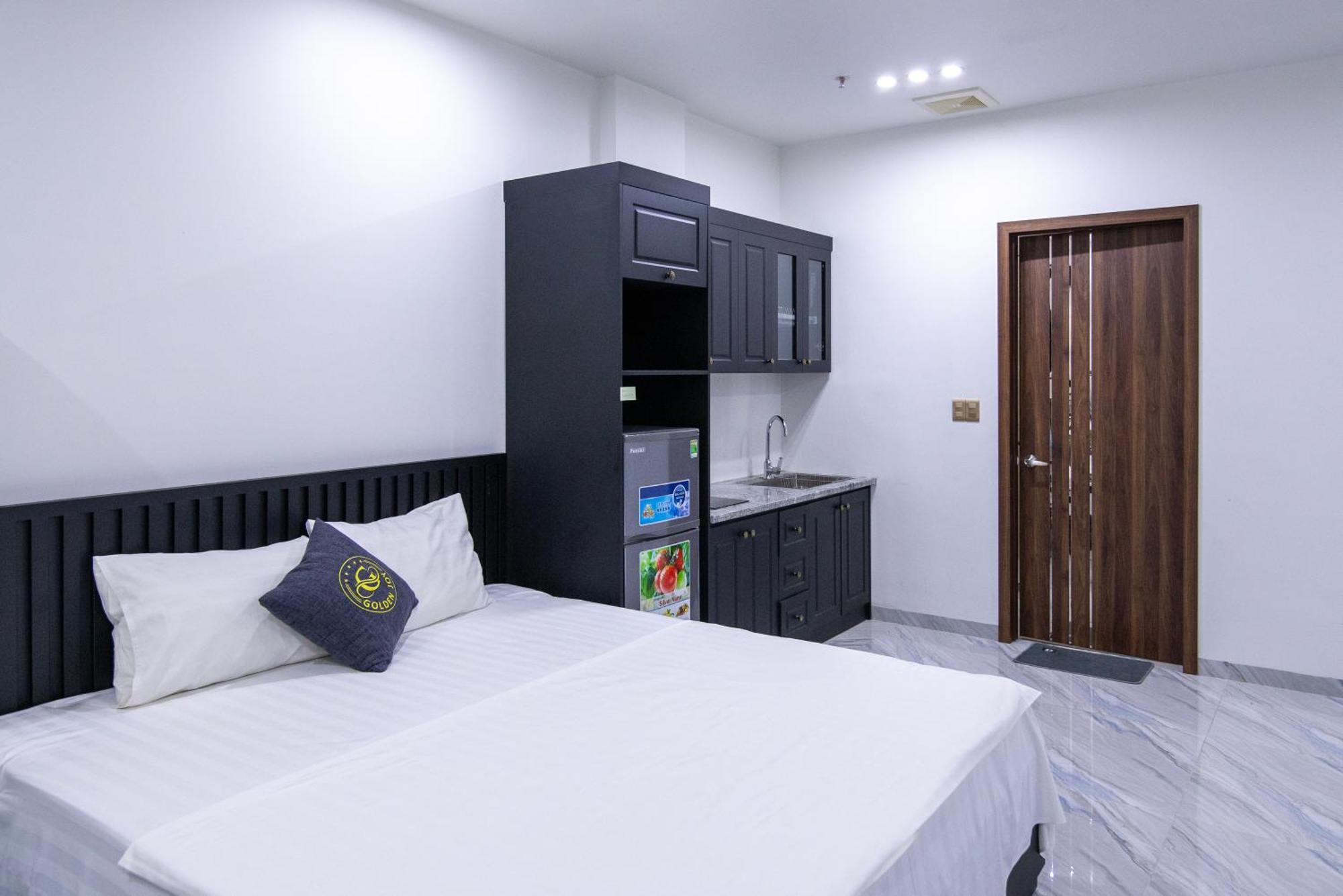 Golden Joy Hotel & Apartment Хайфон Экстерьер фото